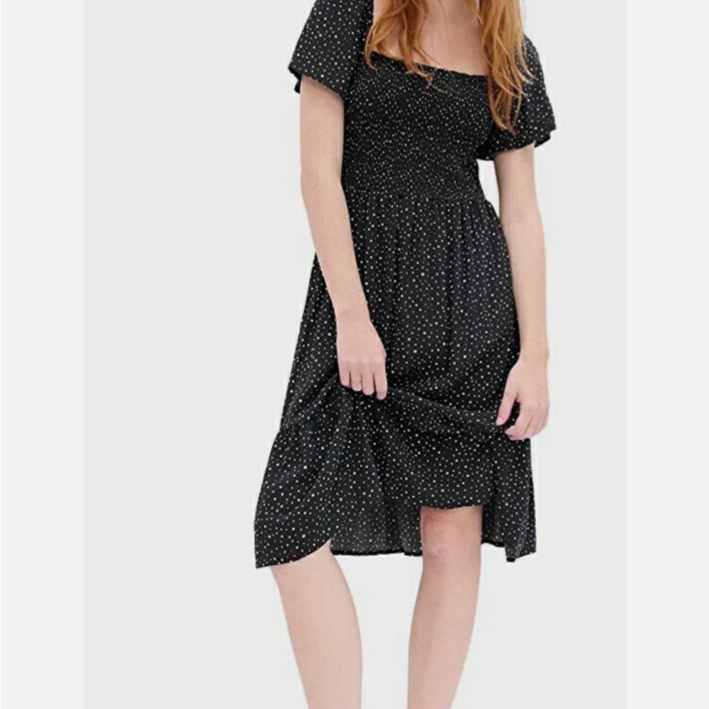 GAP Smocked Squareneck Midi Dress in Black Dots
